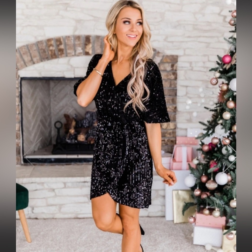 Pink Lily Brilliant Heart Black Sequin Dress